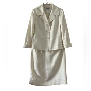 Le Suit Women’s Cream Skirt Suit Size 16P